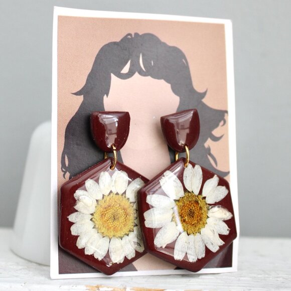 Les Coloris Jewelry - Les Coloris Maroon Daisy Drop Dangle Earrings NWT